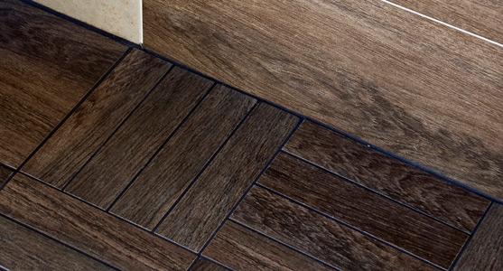 La madera es un material noble par excelencia y es el material más popular para los pisos de las viviendas.