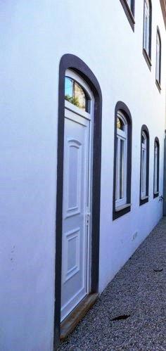 Pintura de fachadas Pinte su edificio antes de que los agentes externos causan daños que significará costos mucho más altos.