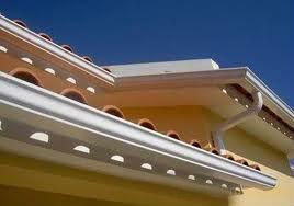 Para evitar anomal�as relacionadas con infiltraci�n, adem�s de la instalaci�n de un sistema de impermeabilizaci�n, es esencial instalar un sistema de drenaje adecuado en su cobertura utilizando los canalones y bajantes de aguas pluviales.