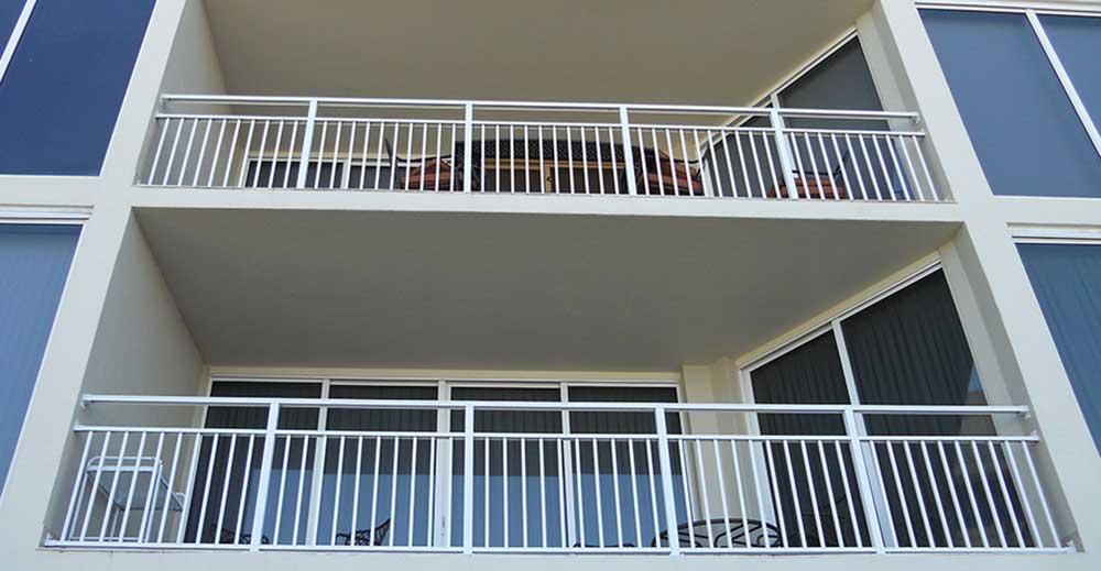 Balcones y terrazas Cuando hace buen tiempo se hace un mejor uso de la zona abierta de su hogar es mayor.