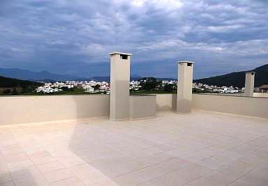 El revestimiento de su terraza depende de las funciones para las que debe dar uso. La cubierta puede ser accesible o no accesible.